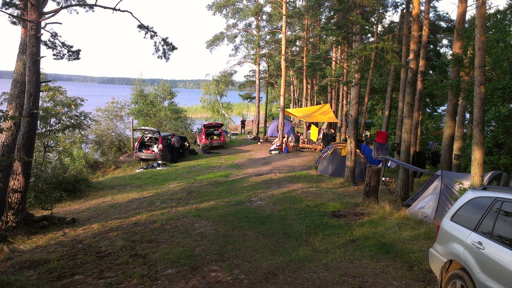 Лагерь на о.Комсомольское Лагерь на о.Комсомольское