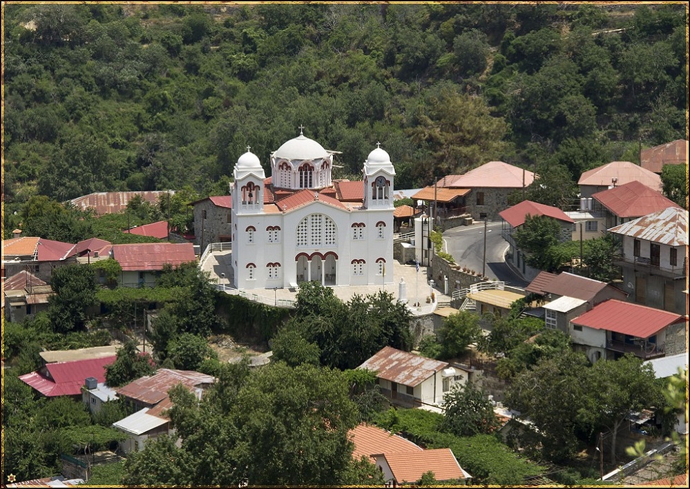 Церковь Святого Креста в деревушке Педулос Церковь Святого Креста в деревушке Педулос