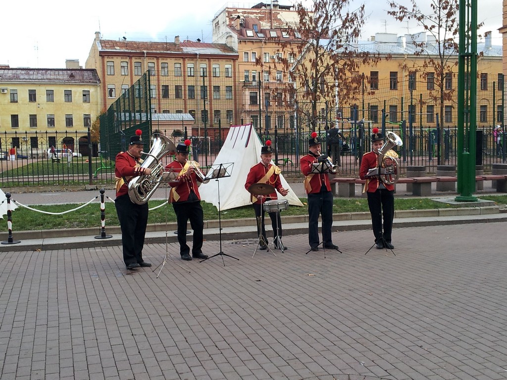 Реконструкция "Три эпохи Преображенского полка"