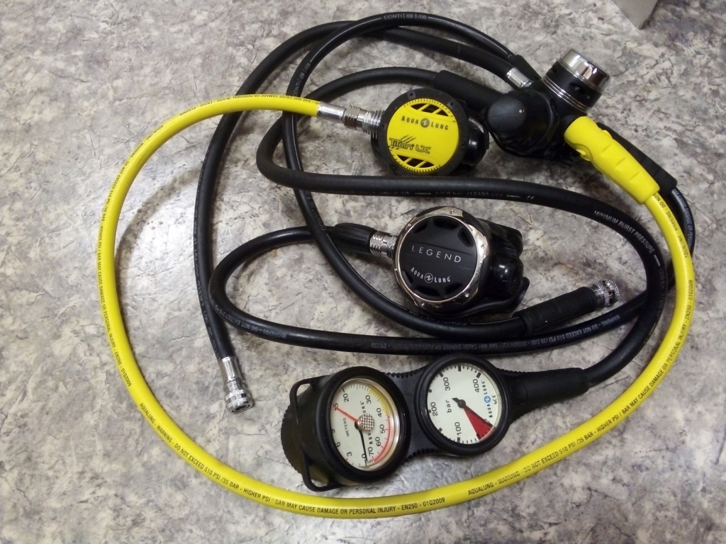 Предлагаю регулятор Aqua Lung Legend Supreme с пауком Предлагаю регулятор Aqua Lung Legend Supreme с пауком