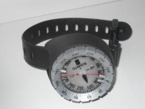 2200 руб. SUUNTO новый