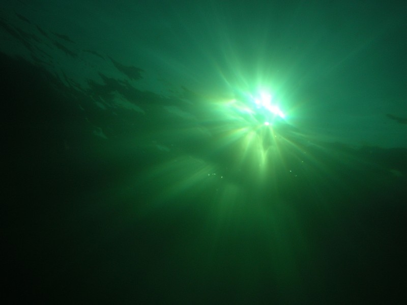 солнце сквозь воду солнце сквозь воду