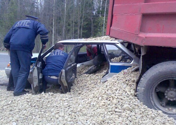 Что, без документов дальше везти груз нельзя?