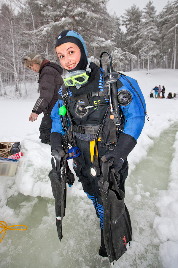 Цвелодубово: подлёдная нырялка и волейбол. 04-06.02.11