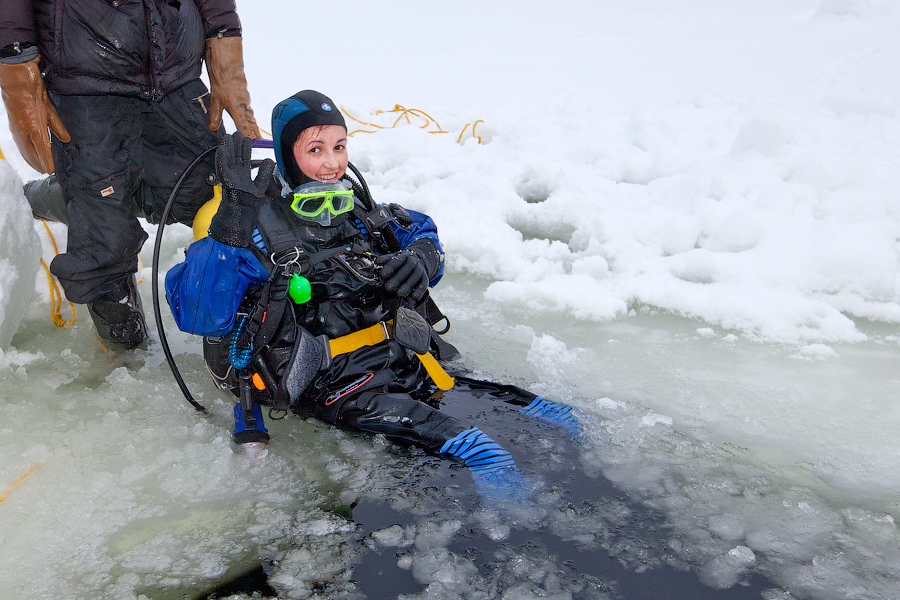 Цвелодубово: подлёдная нырялка и волейбол. 04-06.02.11