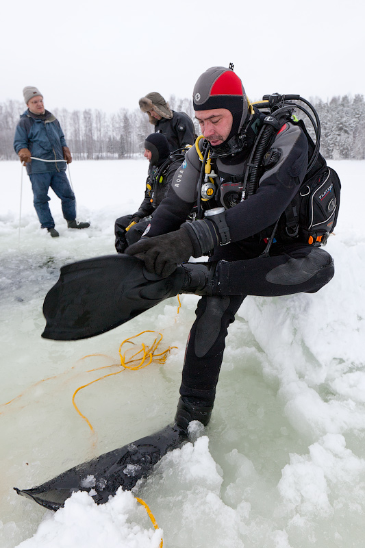 Цвелодубово: подлёдная нырялка и волейбол. 04-06.02.11