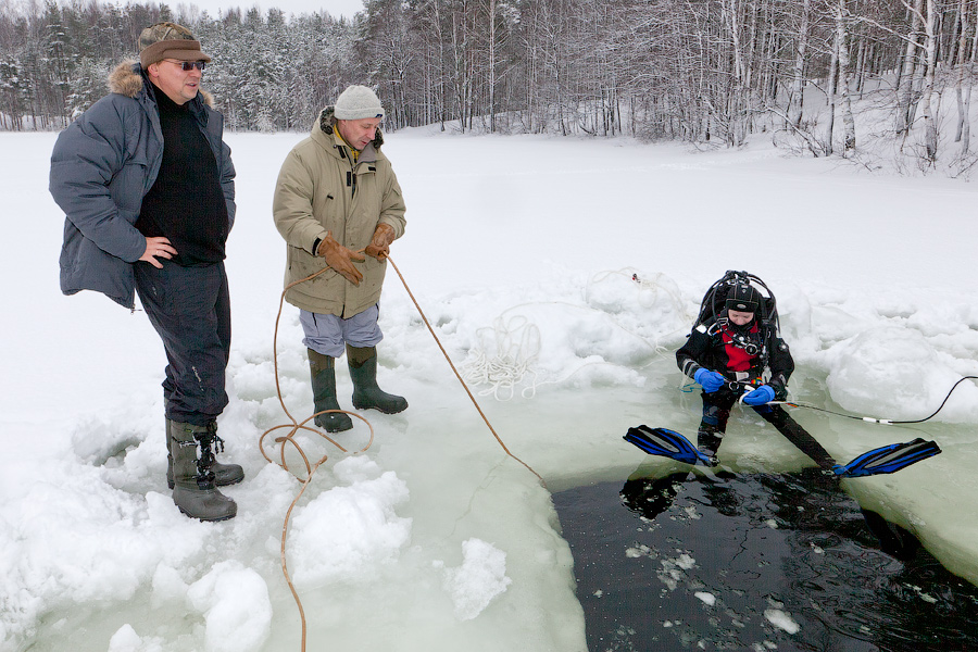 Цвелодубово: подлёдная нырялка и волейбол. 04-06.02.11