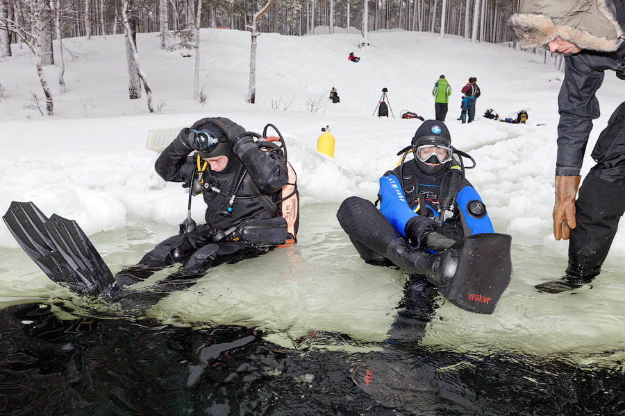 Цвелодубово: подлёдная нырялка и волейбол. 04-06.02.11