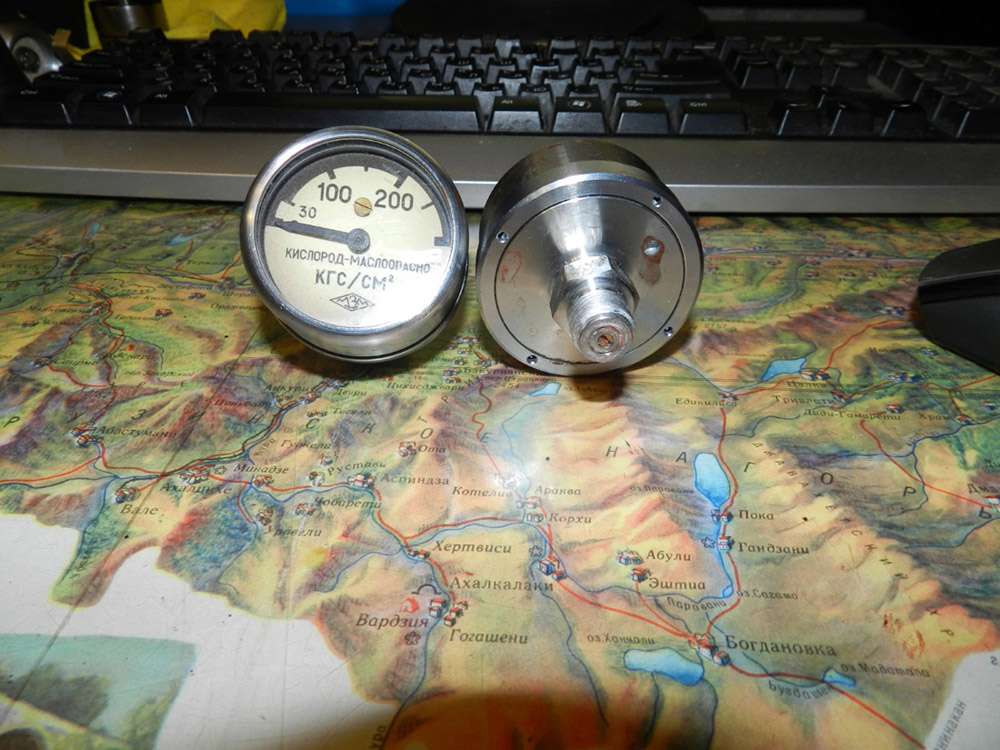 Куплю вот такой манометр