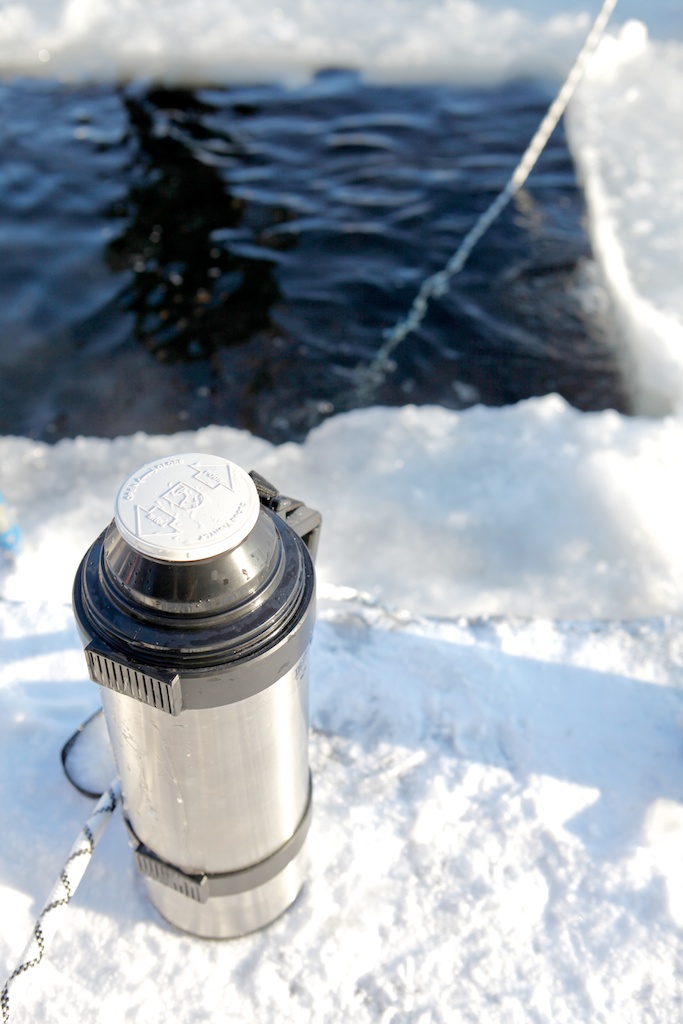 ice-diving ice-diving