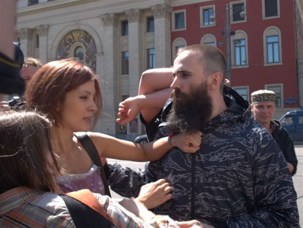 Пусси 2 (гейпарад)