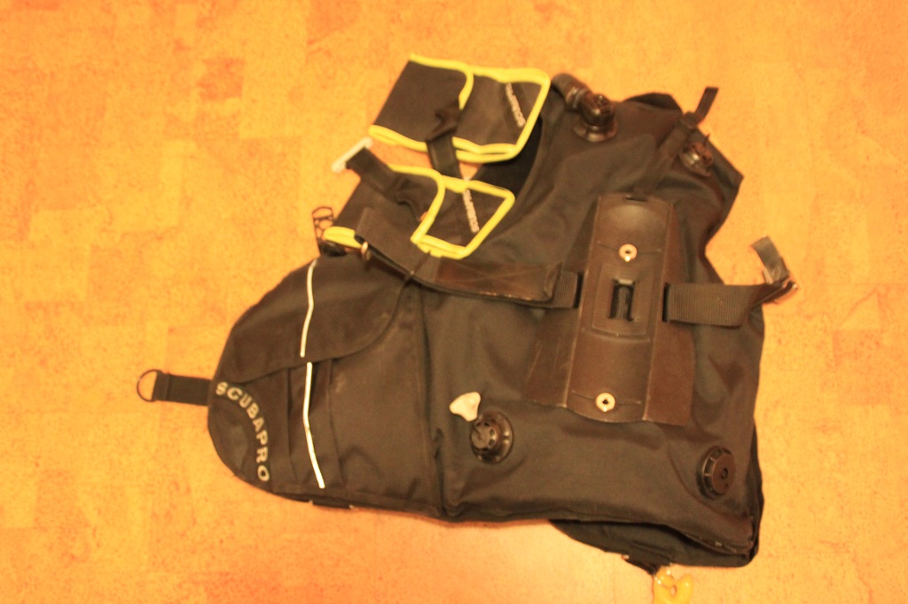 Продаю снаряжение разное