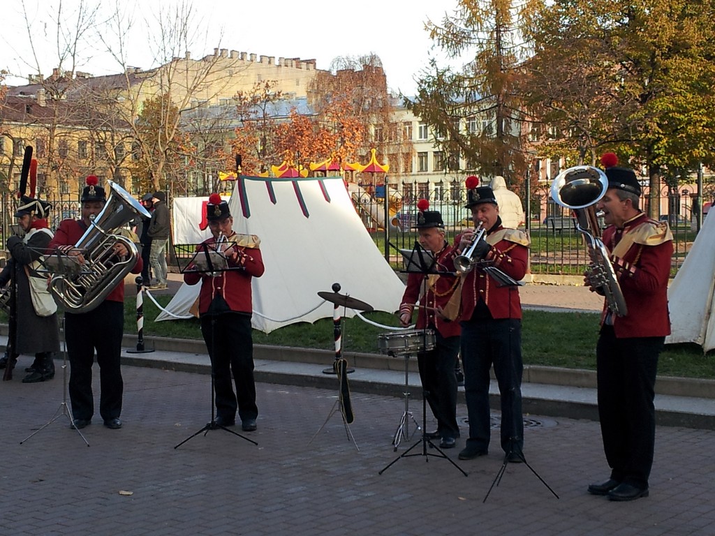 Реконструкция "Три эпохи Преображенского полка"