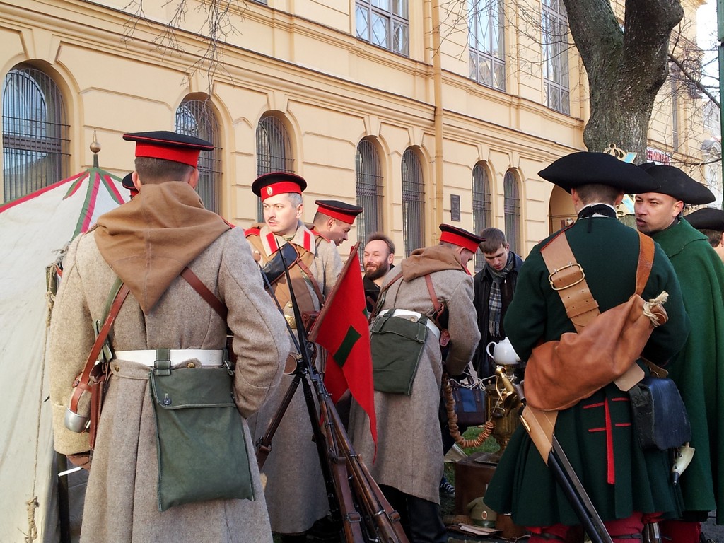 Реконструкция "Три эпохи Преображенского полка"