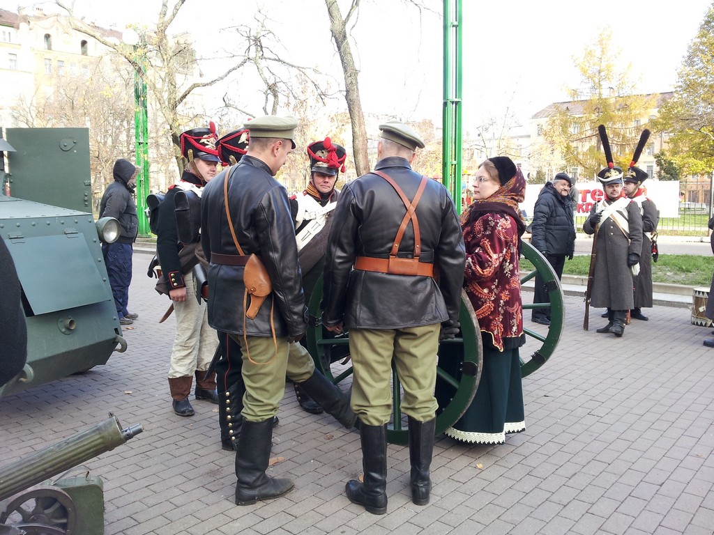 Реконструкция "Три эпохи Преображенского полка"