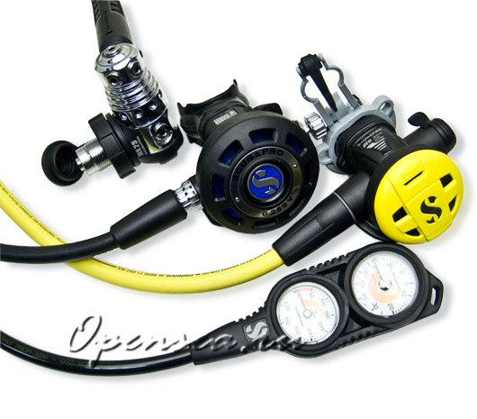 Регулятор ScubaPro MK25/G250V + Октопус C200 + Консоль Compact Twin Регулятор ScubaPro MK25/G250V + Октопус C200 + Консоль Compact Twin