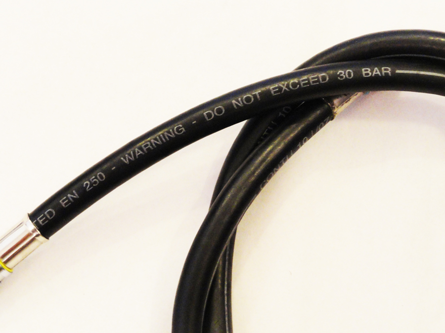 Надпись на шланге Надпись на шланге