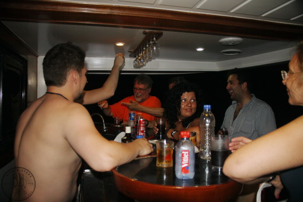 Сафари на Sea Serpent в июле 2013. Бразерсы, Дедалус, Эльфинстоун Сафари на Sea Serpent в июле 2013. Бразерсы, Дедалус, Эльфинстоун