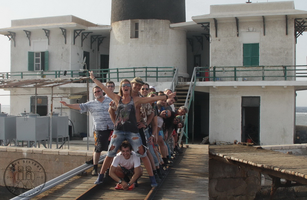 Сафари на Sea Serpent в июле 2013. Бразерсы, Дедалус, Эльфинстоун Сафари на Sea Serpent в июле 2013. Бразерсы, Дедалус, Эльфинстоун
