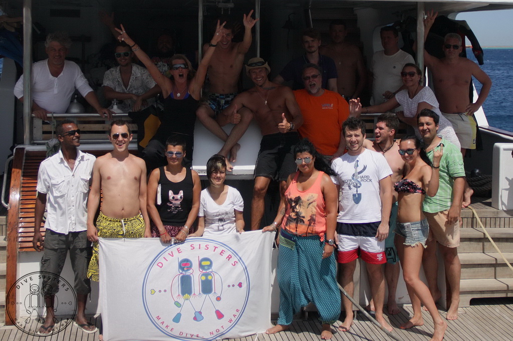 Сафари на Sea Serpent в июле 2013. Бразерсы, Дедалус, Эльфинстоун Сафари на Sea Serpent в июле 2013. Бразерсы, Дедалус, Эльфинстоун