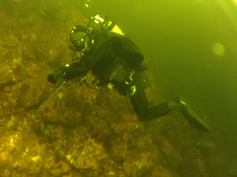 Коля под водой-1