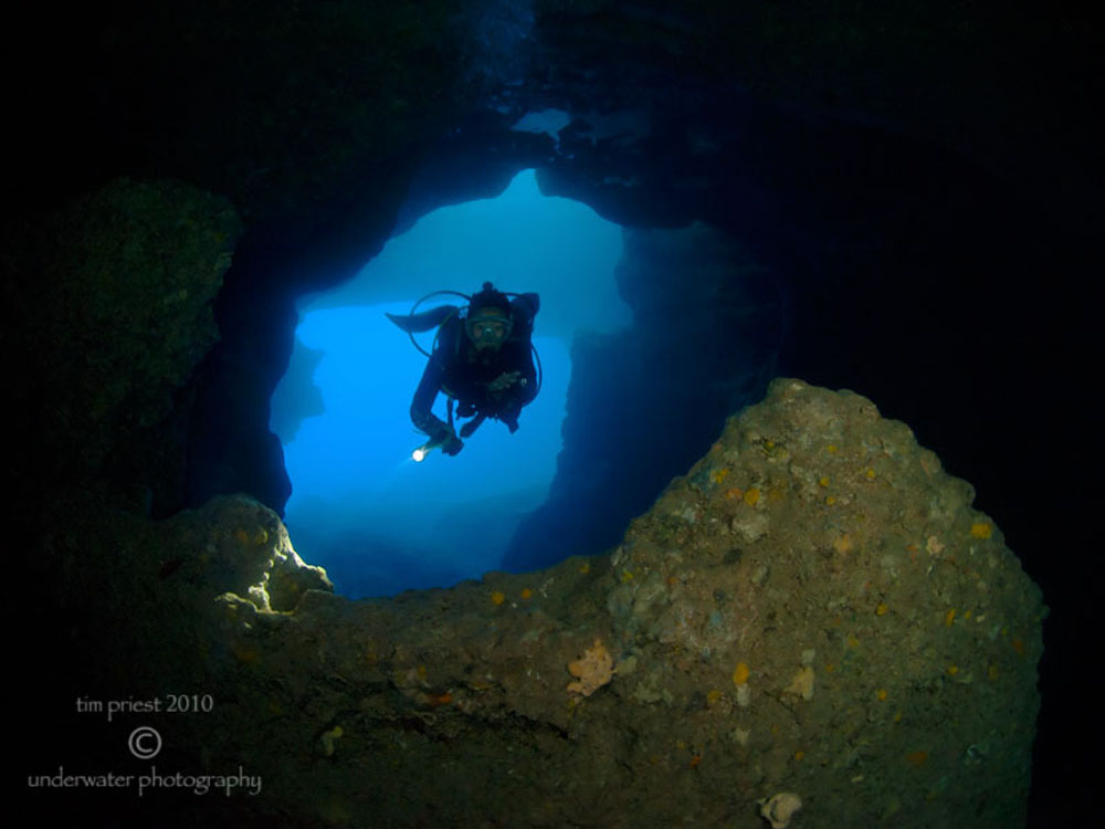 6 Blue Hole (TIM PRIEST)