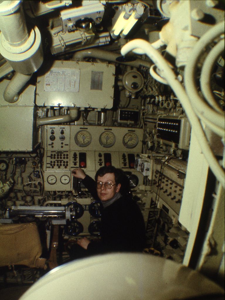 в отсеке ПЛБ "Бентос-300"