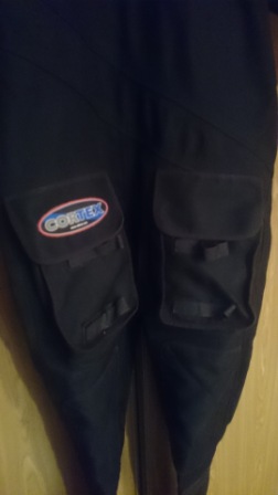 Сухие костюмы продам