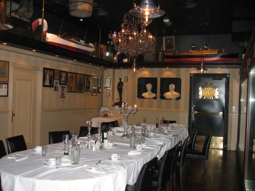 DS Louise Restaurant Bar