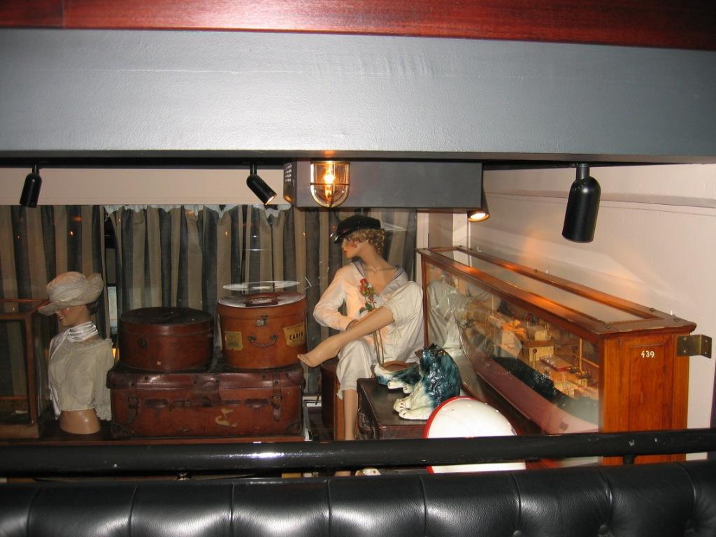 DS Louise Restaurant Bar