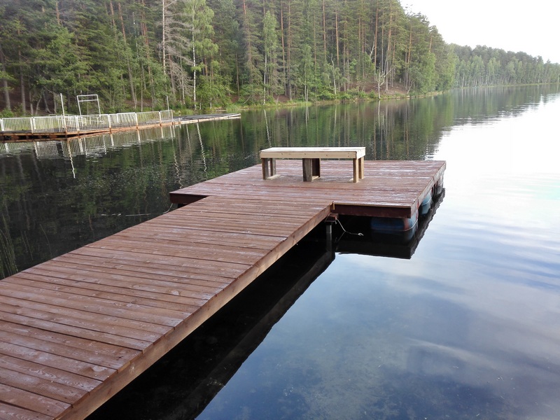 скамья для одевания бисиди и отдыха на понтоне скамья для одевания бисиди и отдыха на понтоне