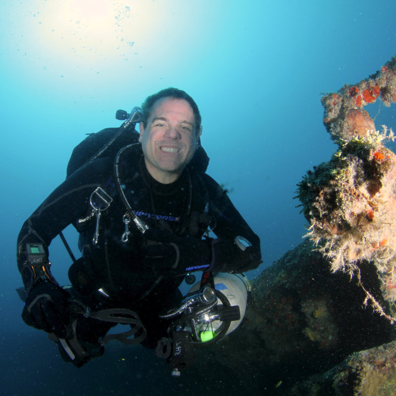 Robert Thomas 4 Robert Thomas 4