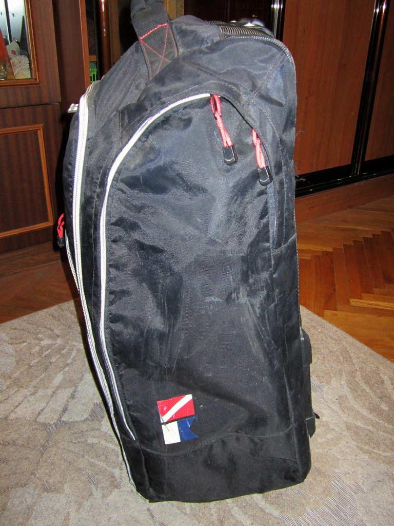 сумка на колесах AQUALUNG