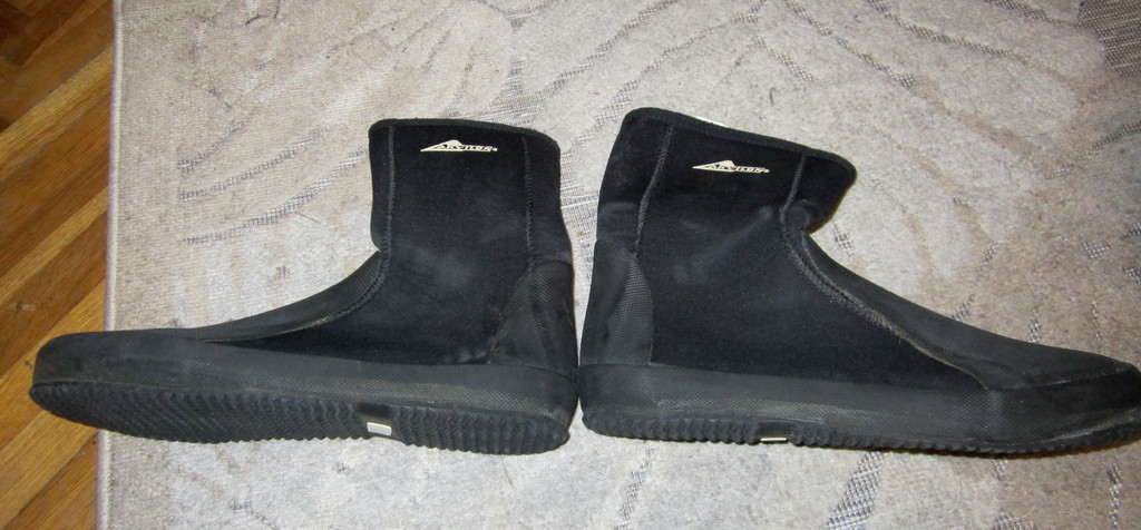 Боты неопреновые Akvilon. Size 42/43 Боты неопреновые Akvilon. Size 42/43